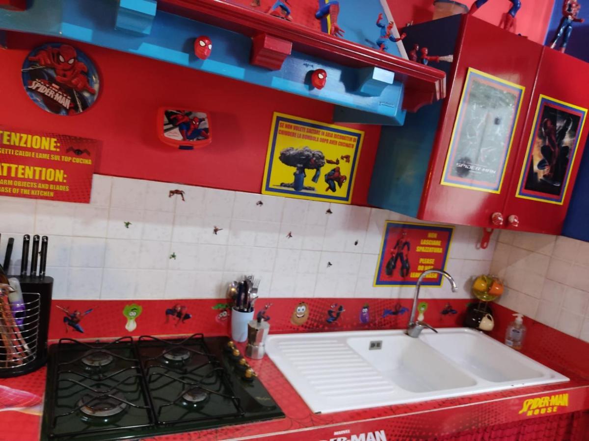 فندق Spiderman House كاتانيا المظهر الخارجي الصورة